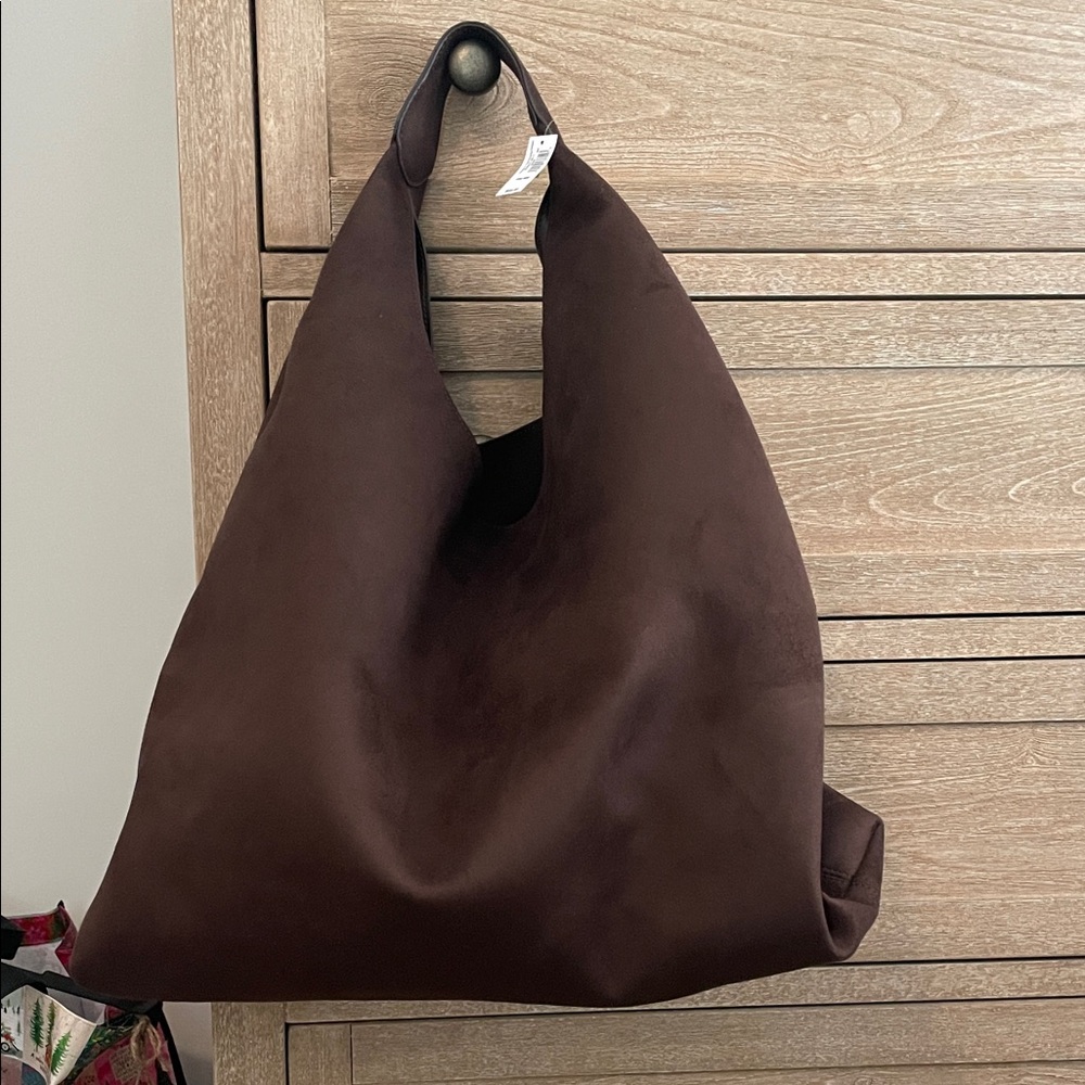 Viral GAP suede tote